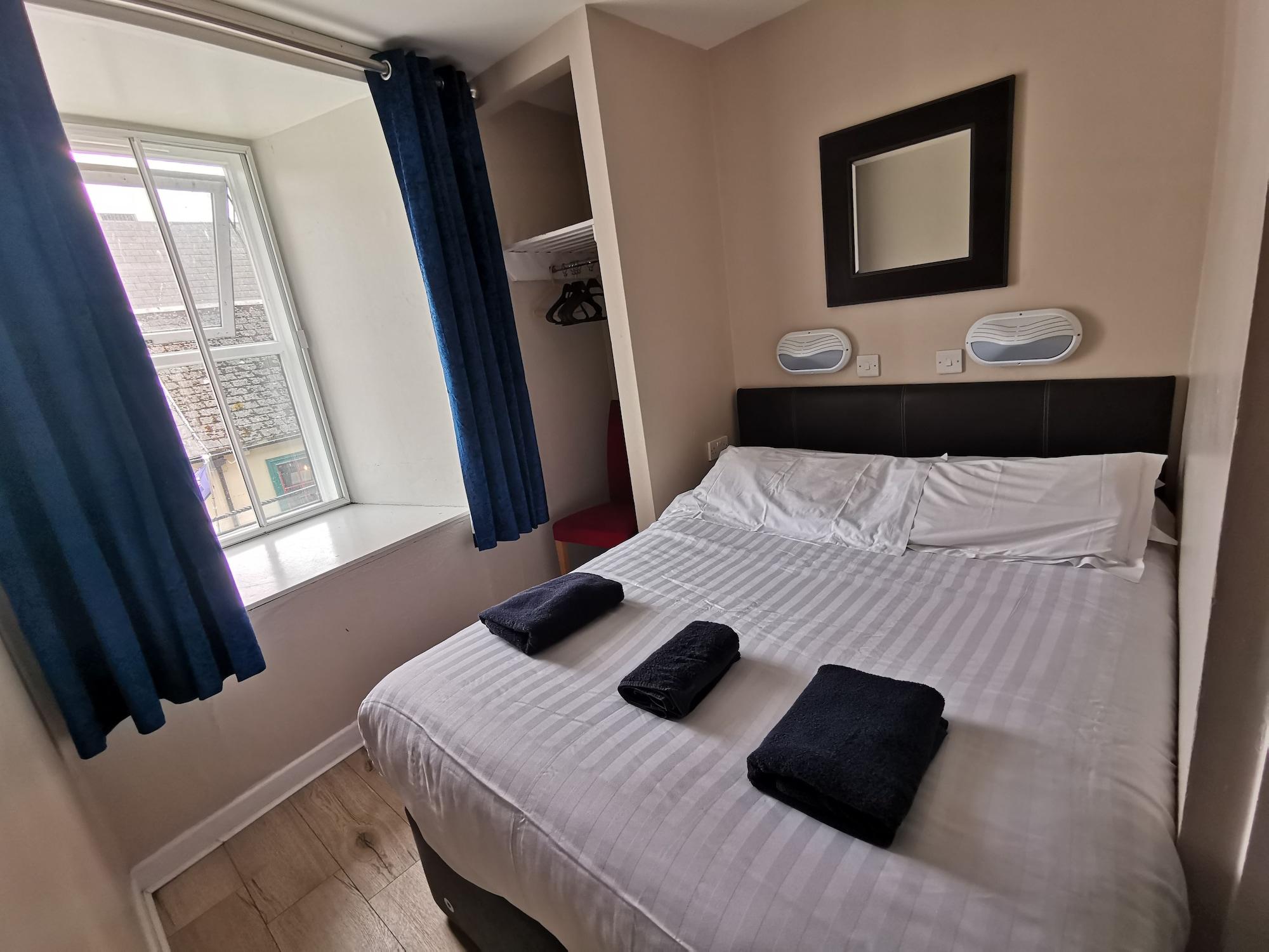 Snoozles Quay Street Tourist Hostel Galway Exterior foto