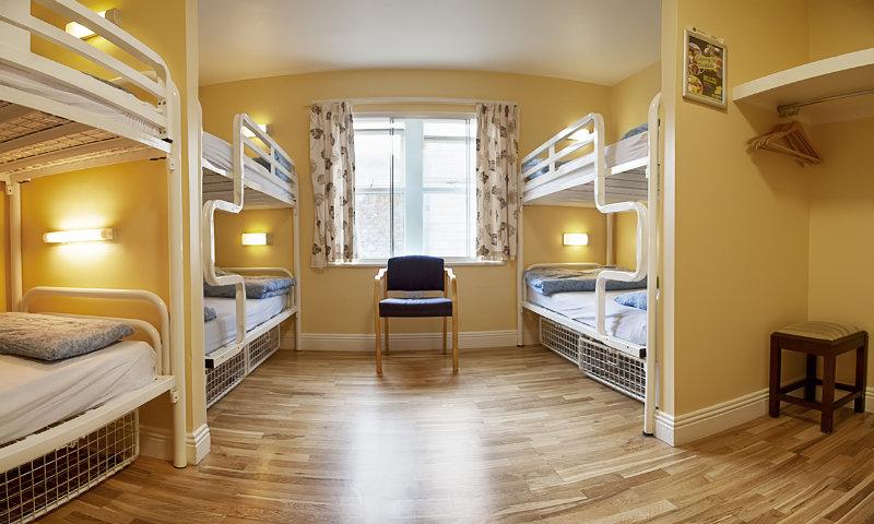 Snoozles Quay Street Tourist Hostel Galway Exterior foto